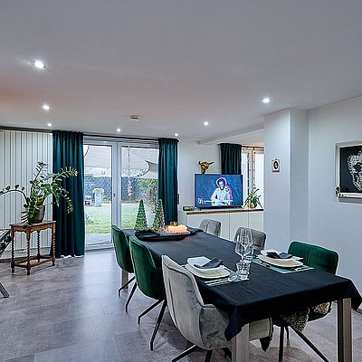 Luxuriös kernsaniertes Stadthaus für Familien & Kapitalanleger – Modernes Wohnen auf höchstem Niveau